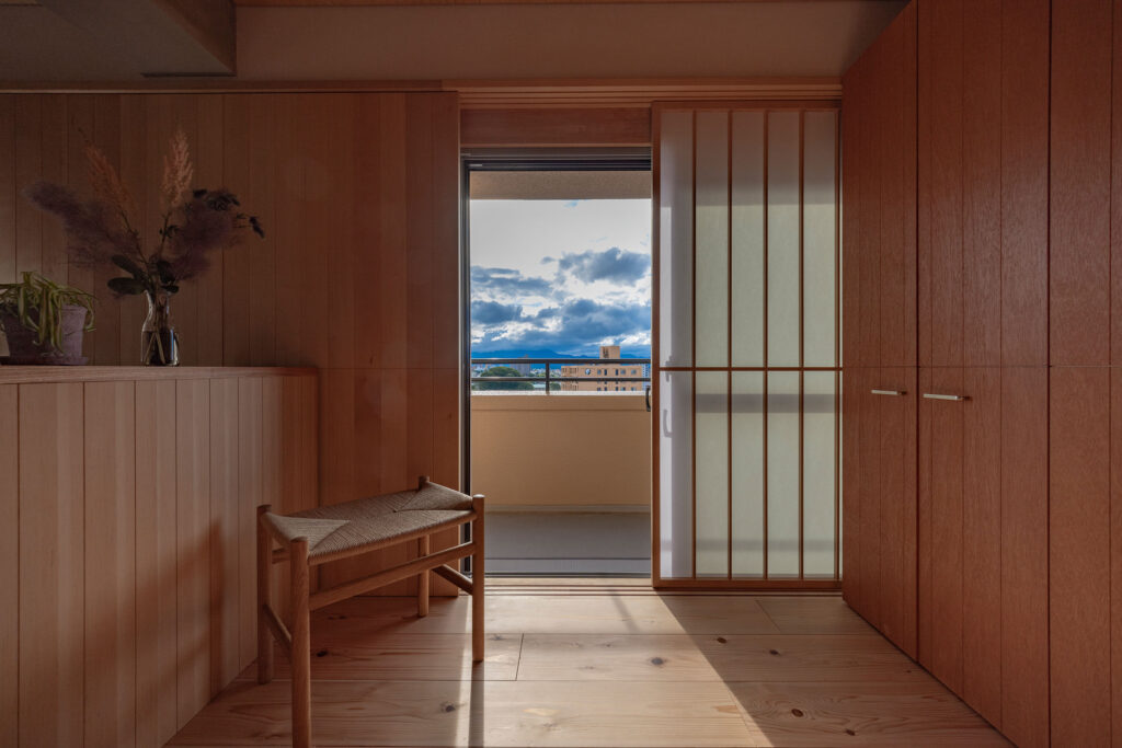住まいの余白をいかして、暮らしを軽やかに
