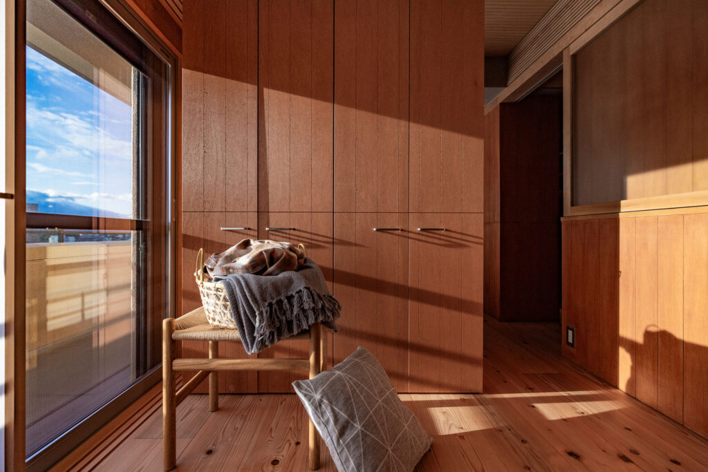 暮らしの流れにものの居場所を。マンションリノベで考える収納づくり